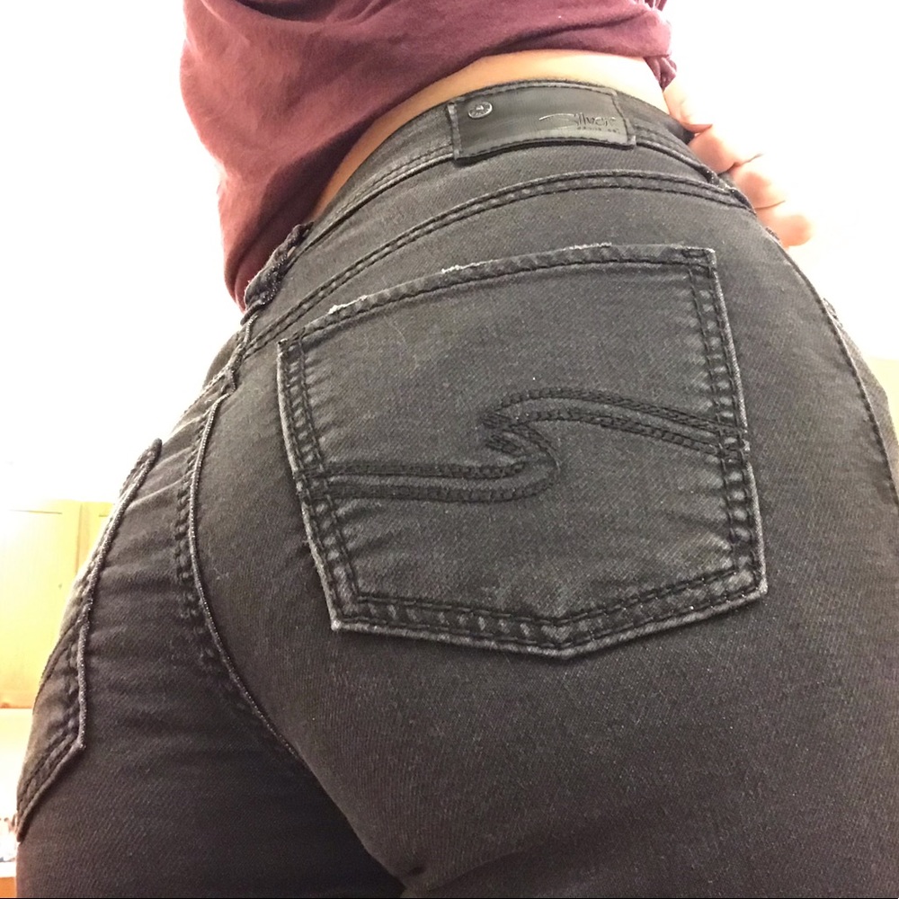 High rise skinny W26/L31 could fit 27 Silver Jeans